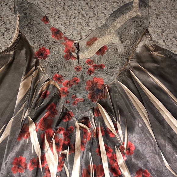 Beautiful top cute top😀 - Picture 2 of 3